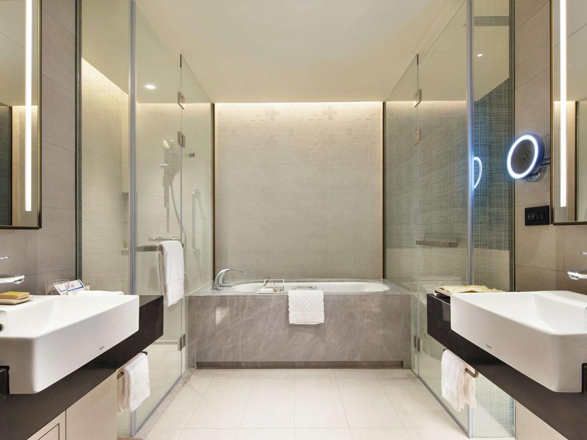 Hotel Hilton Taipei Sinban New Taipei City Zewnętrze zdjęcie